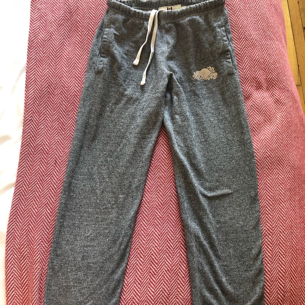 Women’s roots sweatpants